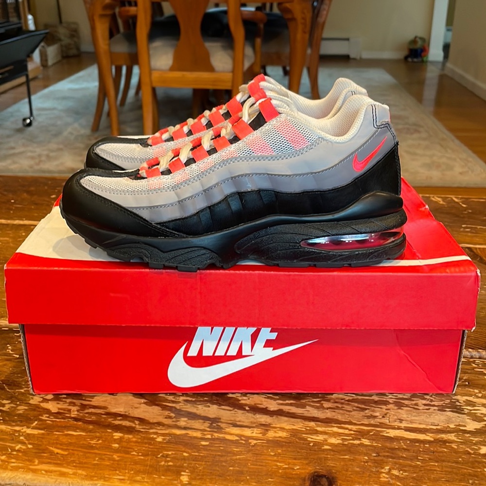 Nike Air Max ‘95 “Solar Red” (GS)